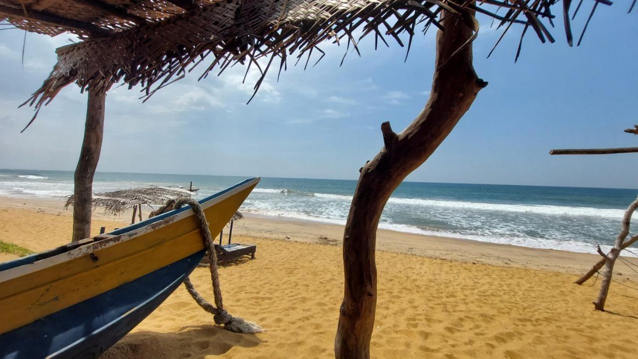 Bandulas Beach House Hikkaduwa Exterior photo