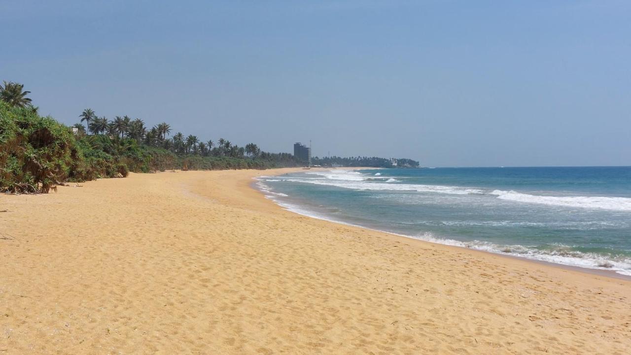 Bandulas Beach House Hikkaduwa Exterior photo