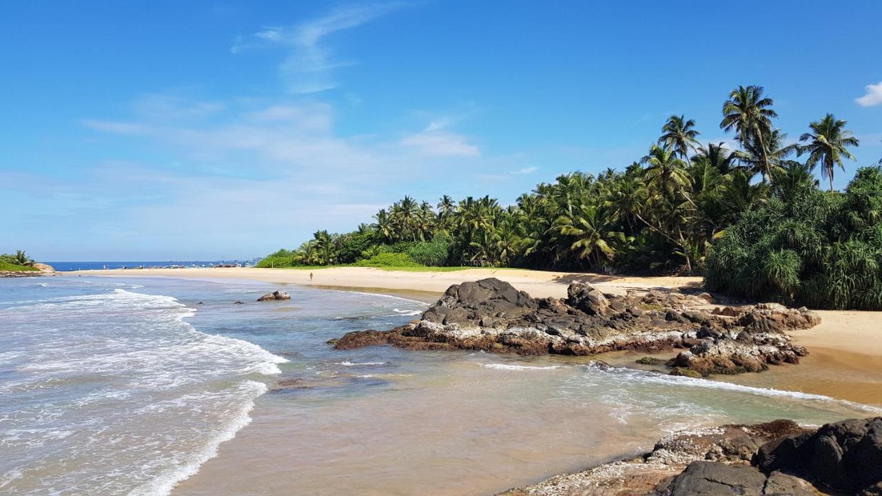 Bandulas Beach House Hikkaduwa Exterior photo