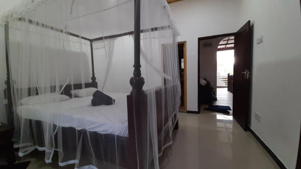 Bandulas Beach House Hikkaduwa Exterior photo